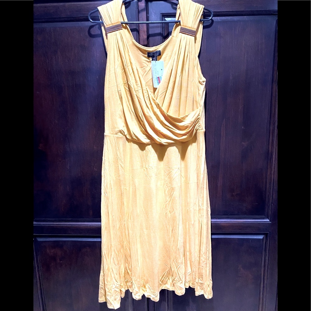 Women’s yellow dress size L